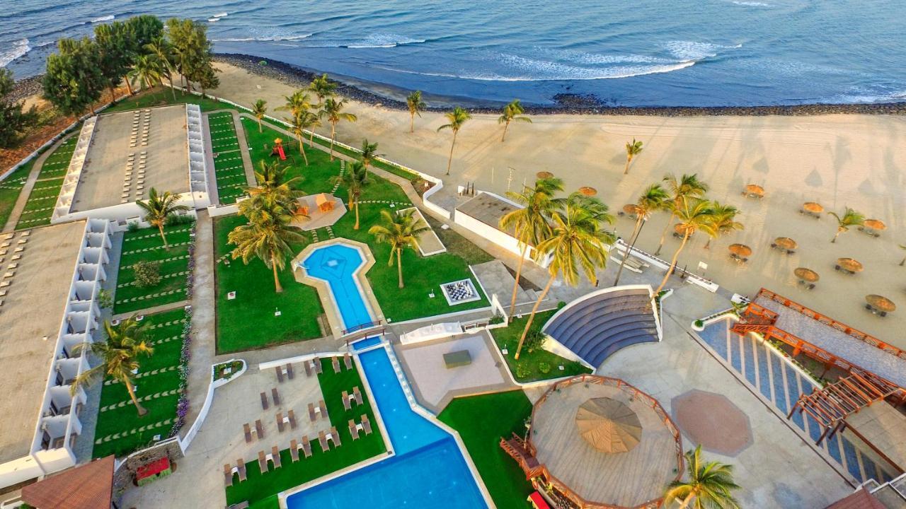 Bakau Sunbeach Hotel & Resort מראה חיצוני תמונה